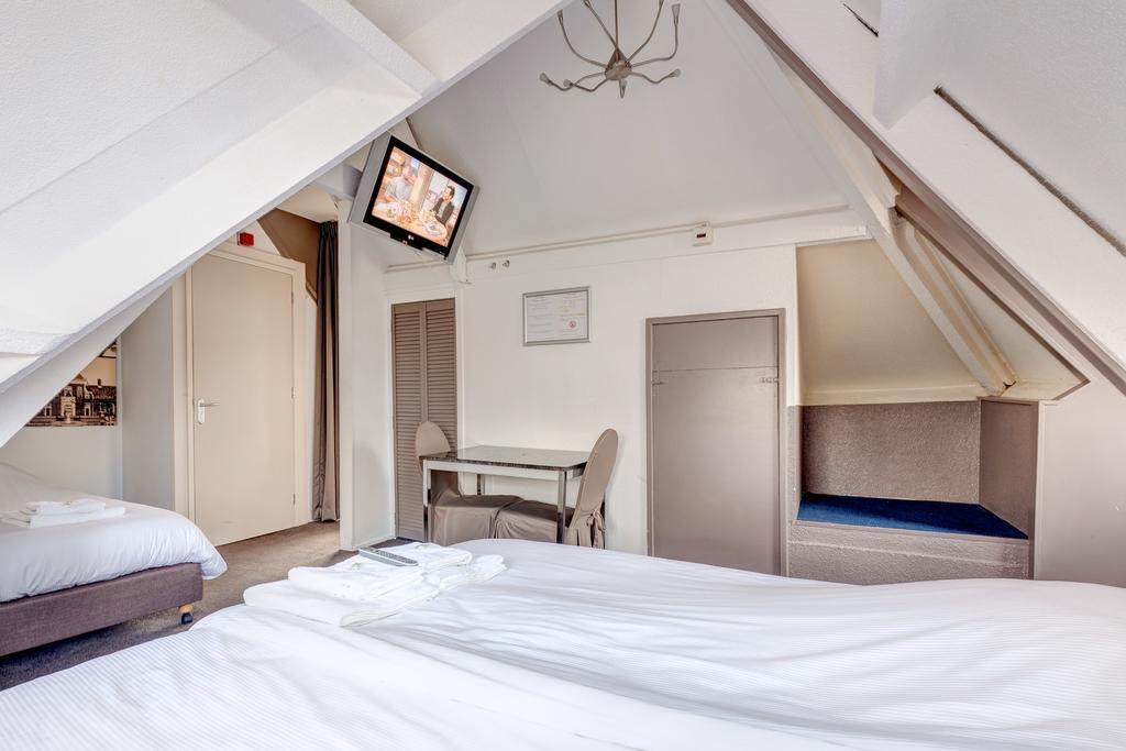 Hotel Stad En Land Алкмаар Екстериор снимка